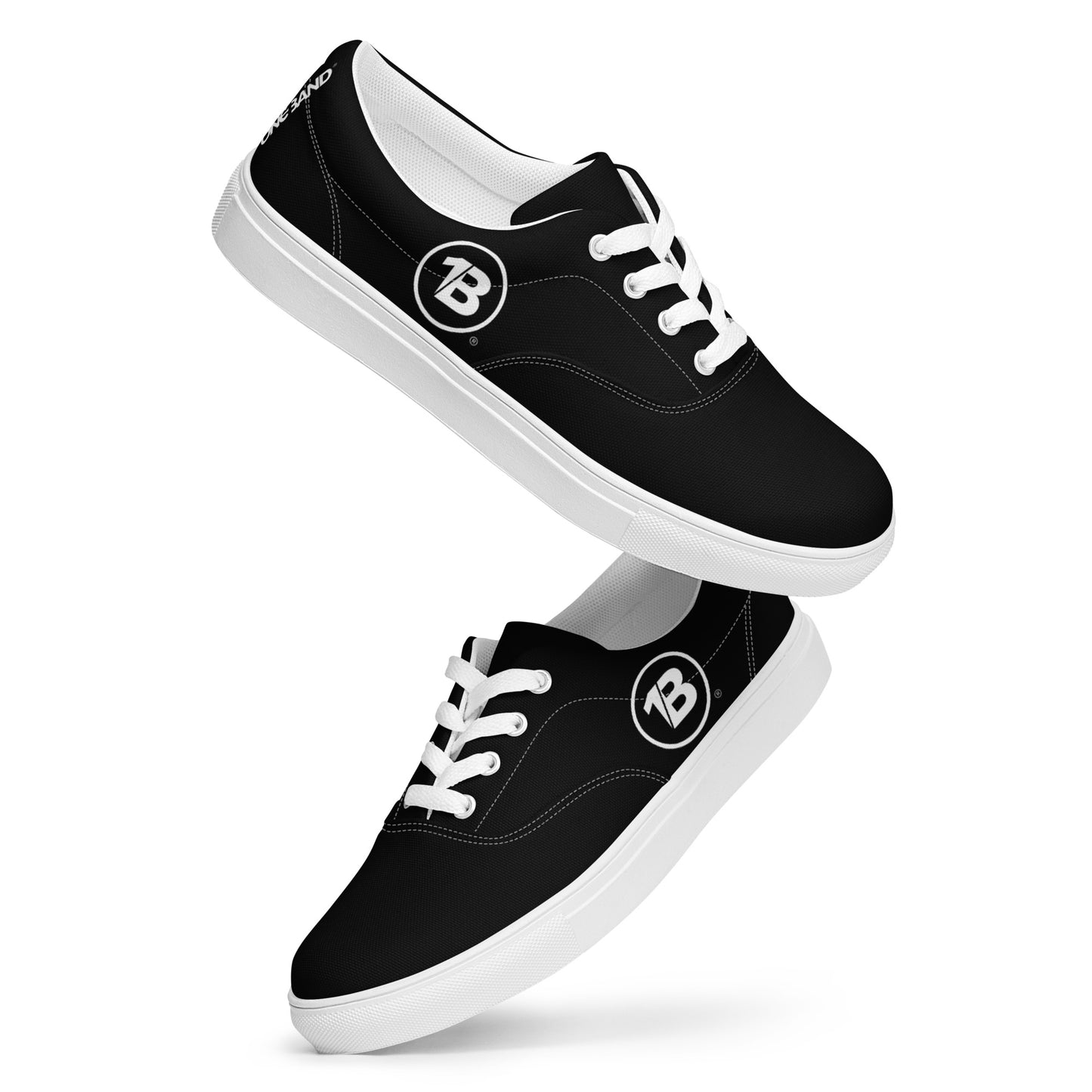 Women’s lace-up canvas shoes